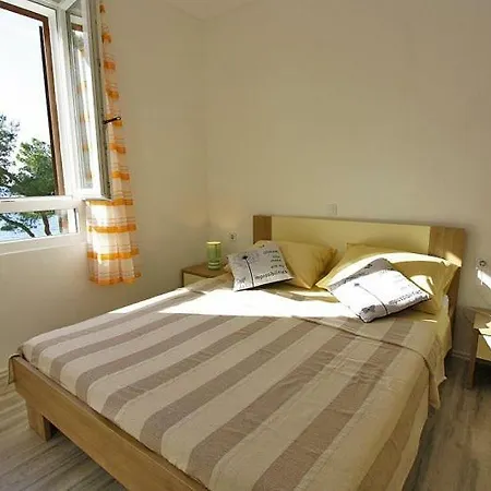 Apartment Apartman Simona Fazana