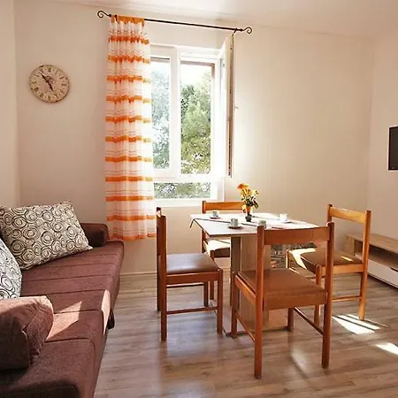Simona Apartman *
